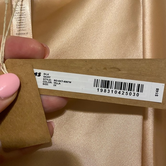 SKIMS Silk Midi Skirt - Color Villa - Picture 3 of 3